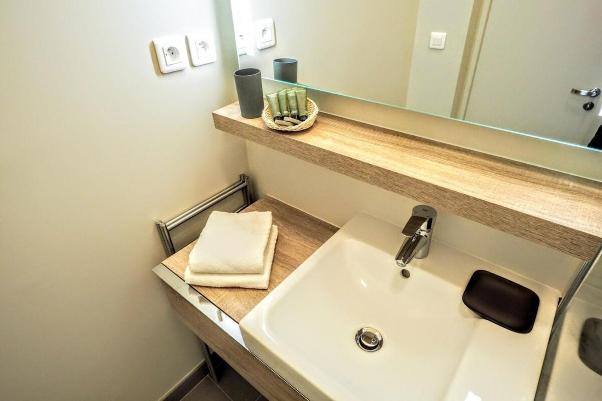 Moliere Chicsuites Paris Exteriör bild