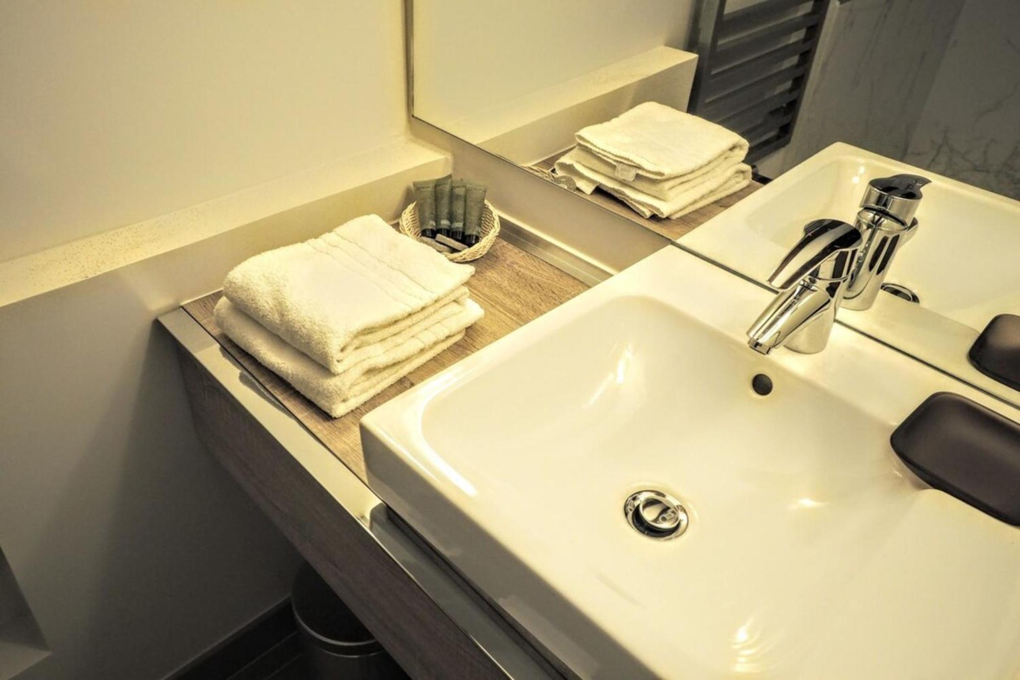 Moliere Chicsuites Paris Exteriör bild